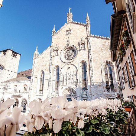 La Finestra Sul Duomo - The House Of Travelers Apartamento Como Exterior foto
