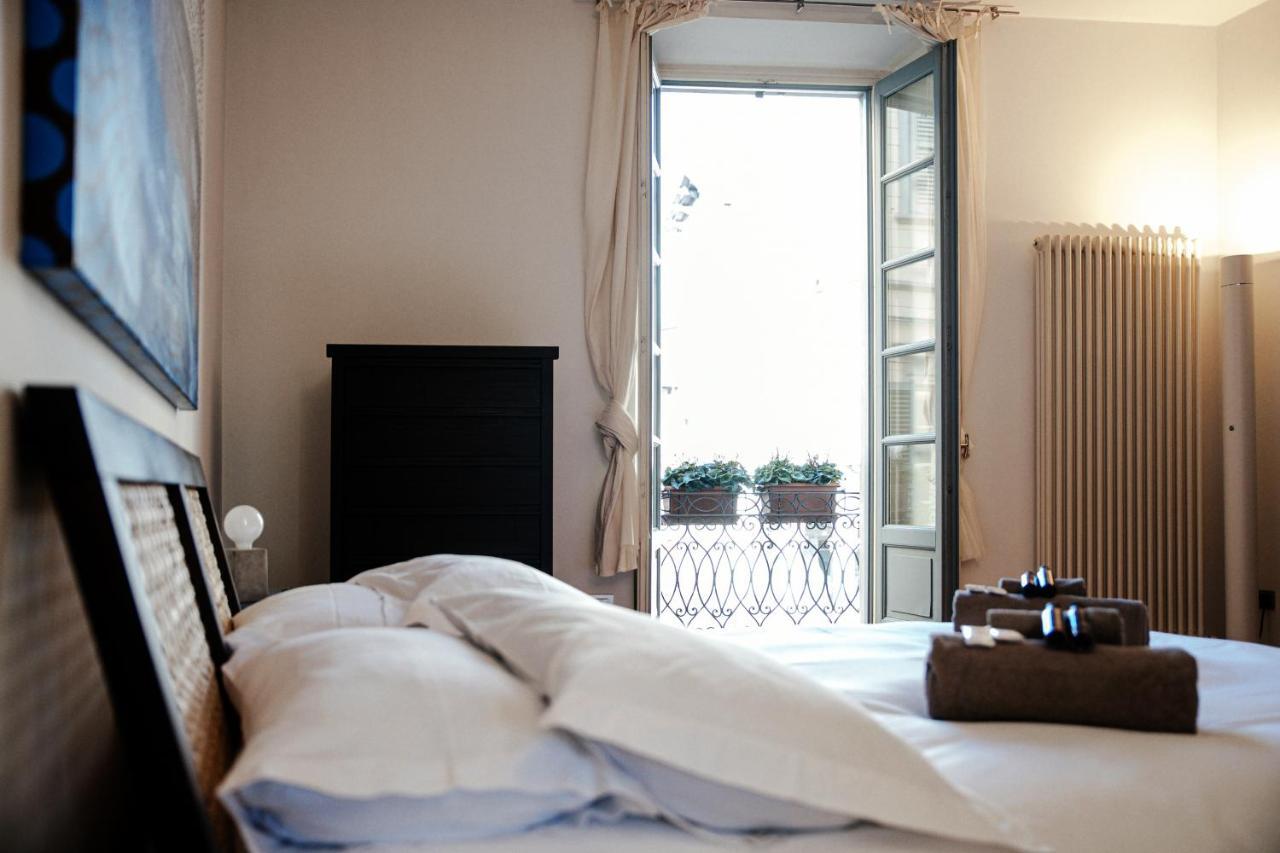 La Finestra Sul Duomo - The House Of Travelers Apartamento Como Exterior foto