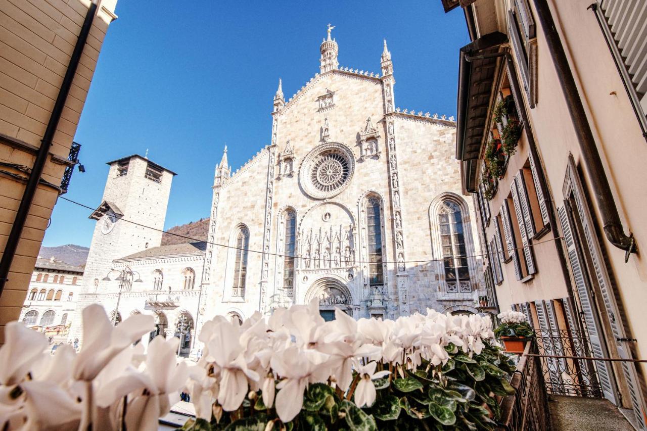 La Finestra Sul Duomo - The House Of Travelers Apartamento Como Exterior foto