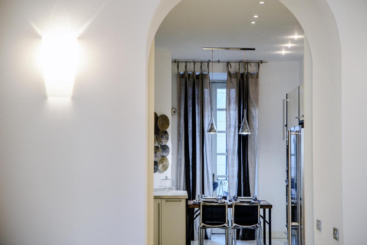 La Finestra Sul Duomo - The House Of Travelers Apartamento Como Exterior foto