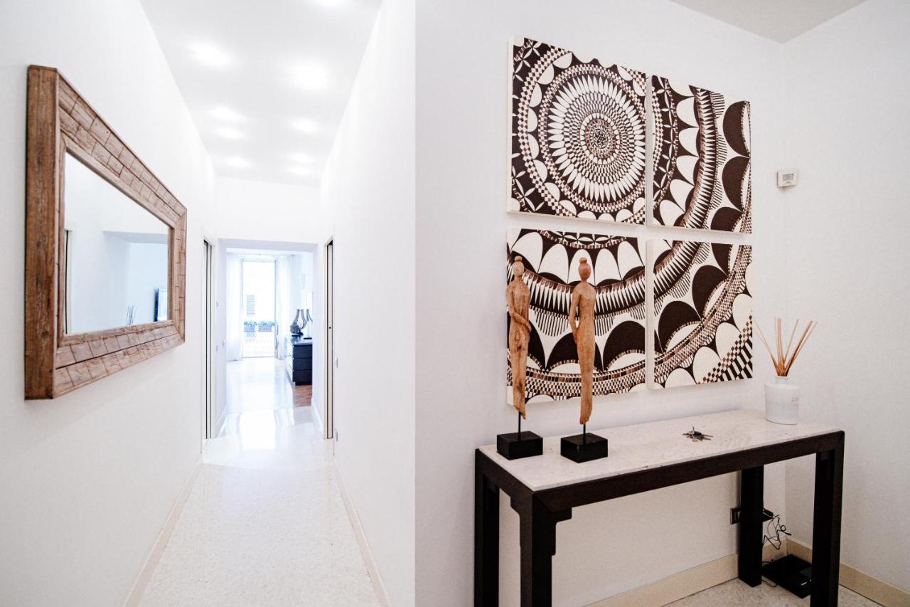 La Finestra Sul Duomo - The House Of Travelers Apartamento Como Exterior foto