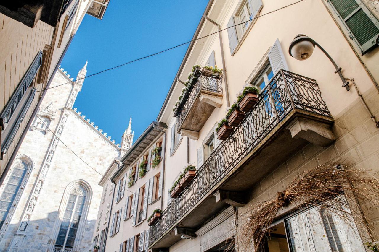 La Finestra Sul Duomo - The House Of Travelers Apartamento Como Exterior foto