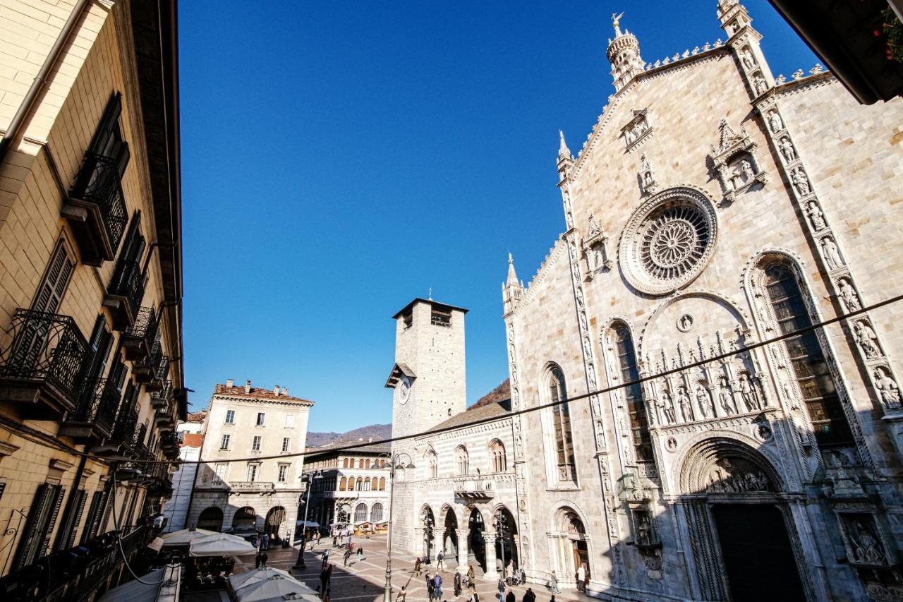 La Finestra Sul Duomo - The House Of Travelers Apartamento Como Exterior foto